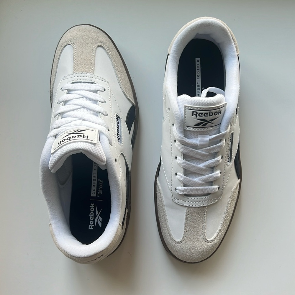 Reebok White and Beige Sneakers
